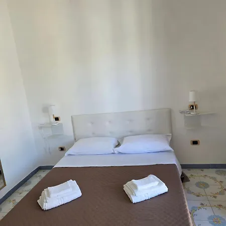 Fly Piazza Nazionale Apartment *